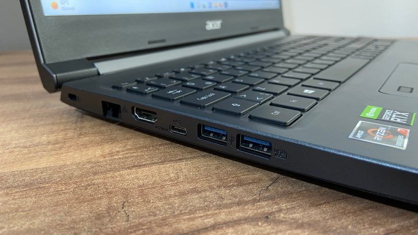 Acer Aspire 7 review 3 Acer Aspire 7 body